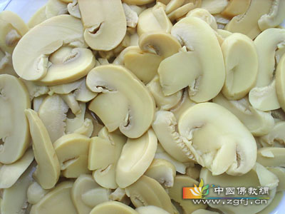 洗蘑菇水变奶色是亚硫酸钠过量
